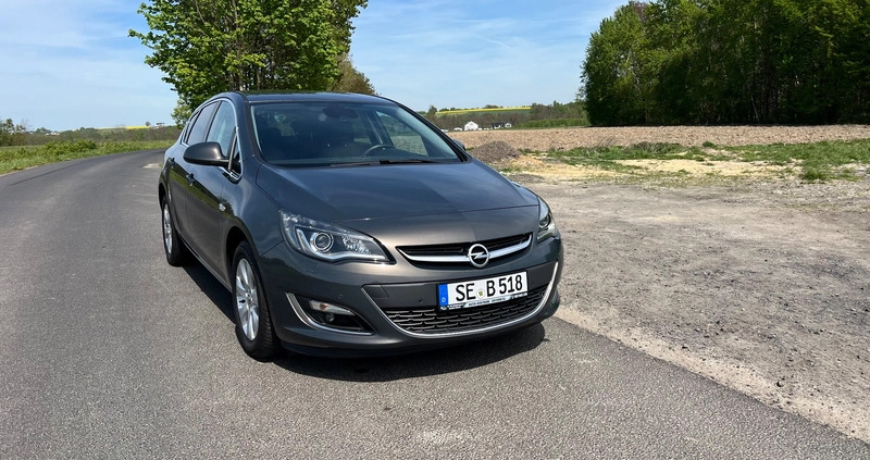 Opel Astra cena 34900 przebieg: 149000, rok produkcji 2014 z Stoczek Łukowski małe 379